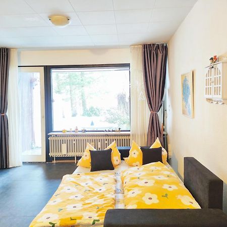 Ferienwohnung Schoene Wohnung 2D-Gebaeude Mit Mini-Garten Schönwalde Buitenkant foto