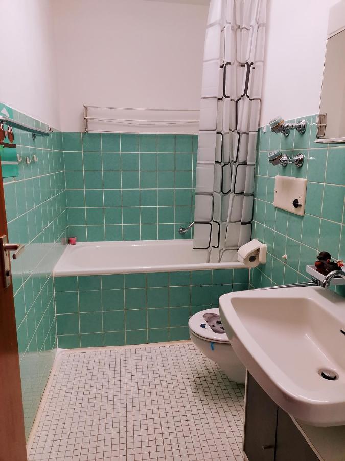 Ferienwohnung Schoene Wohnung 2D-Gebaeude Mit Mini-Garten Schönwalde Buitenkant foto