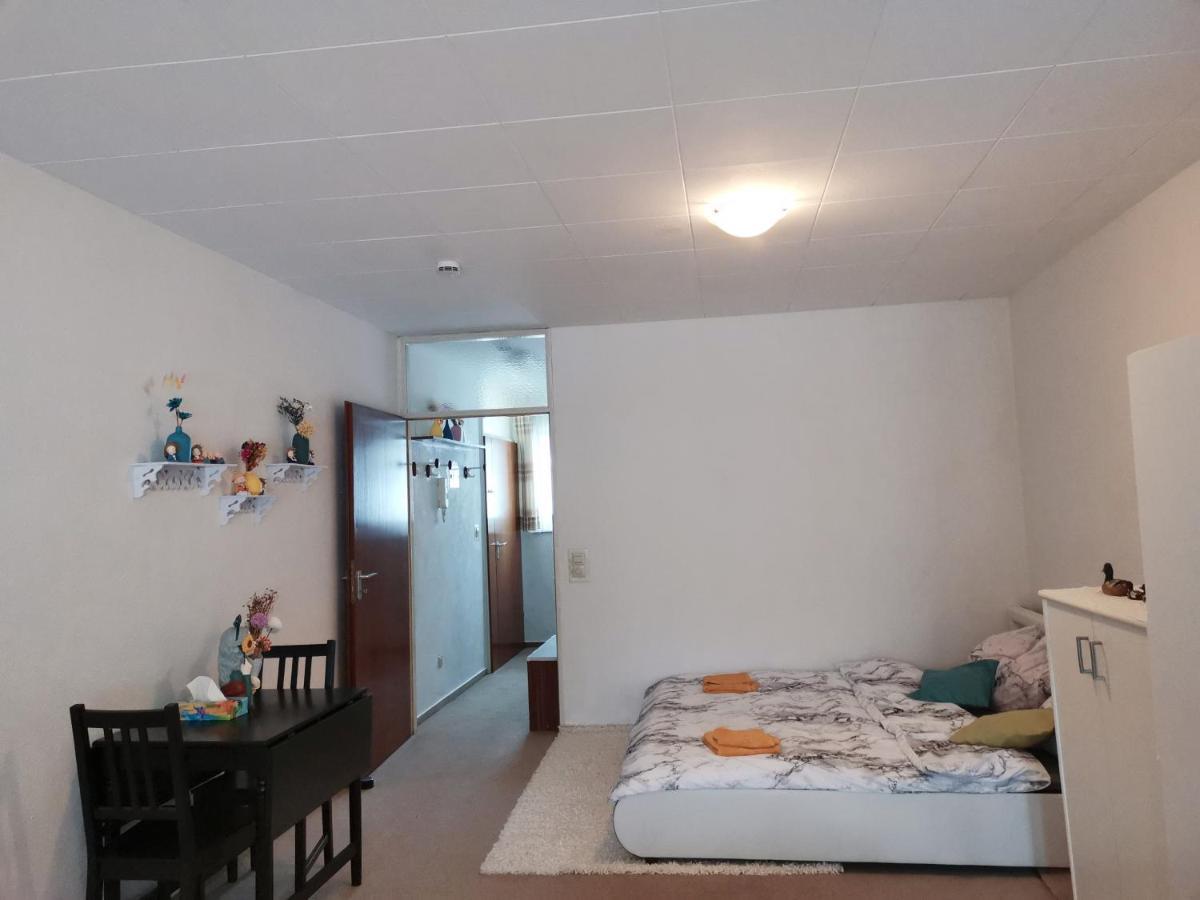 Ferienwohnung Schoene Wohnung 2D-Gebaeude Mit Mini-Garten Schönwalde Buitenkant foto